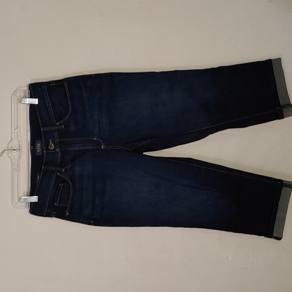 Not Your Daughters Jeans Women's Size 8 Marilyn Crop with Lift Tuck Technology